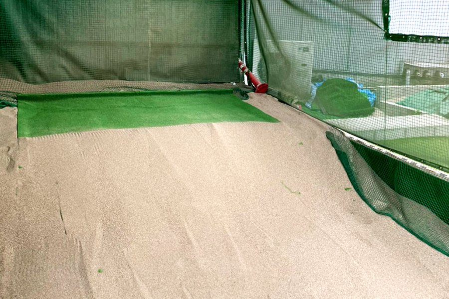 屋内バンカー場